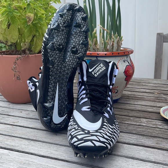 SOLD— Nike Force Savage TD Pro Cleats - Picture 3 of 5
